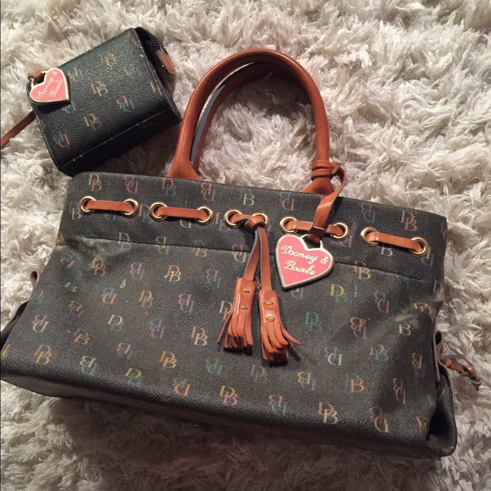 Vintage Dooney & Bourke purse w/ matching wallet